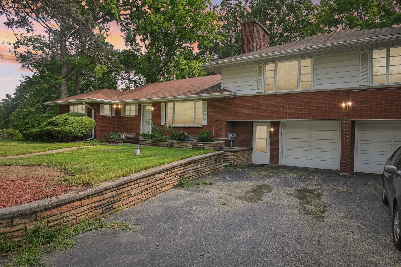 38683 N Lewis Avenue, Beach Park, IL 60099