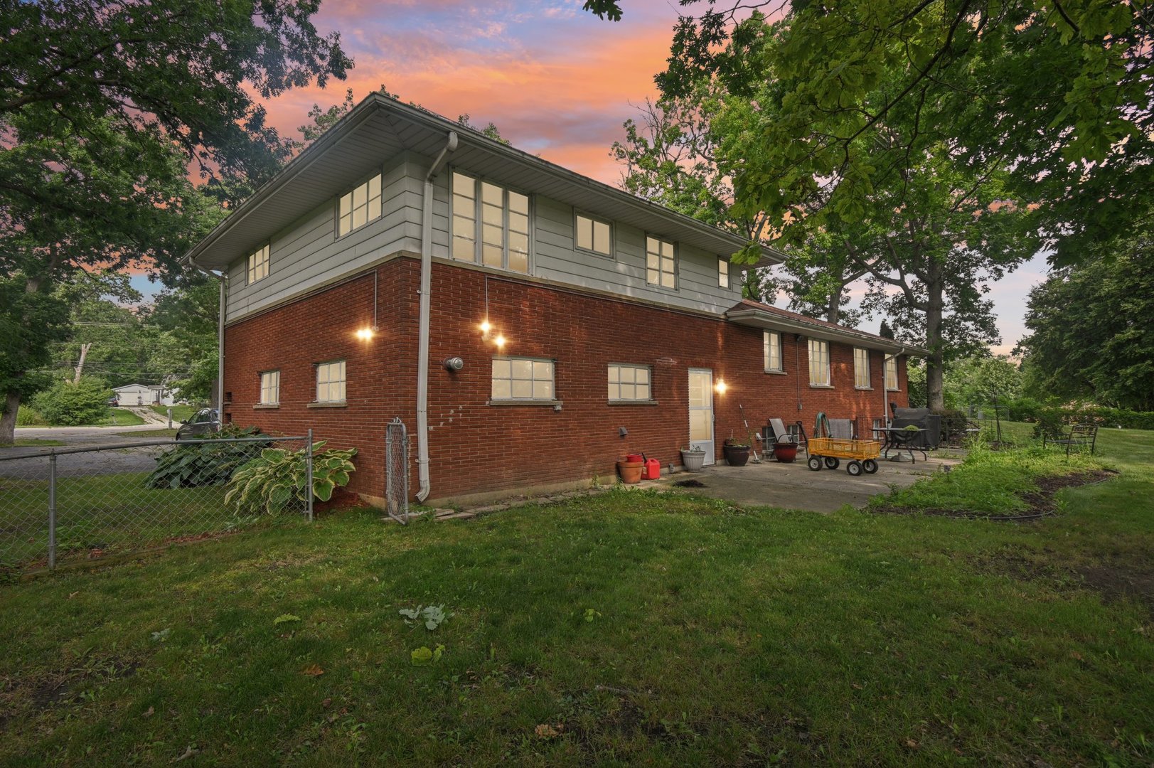 38683 N Lewis Avenue, Beach Park, IL 60099