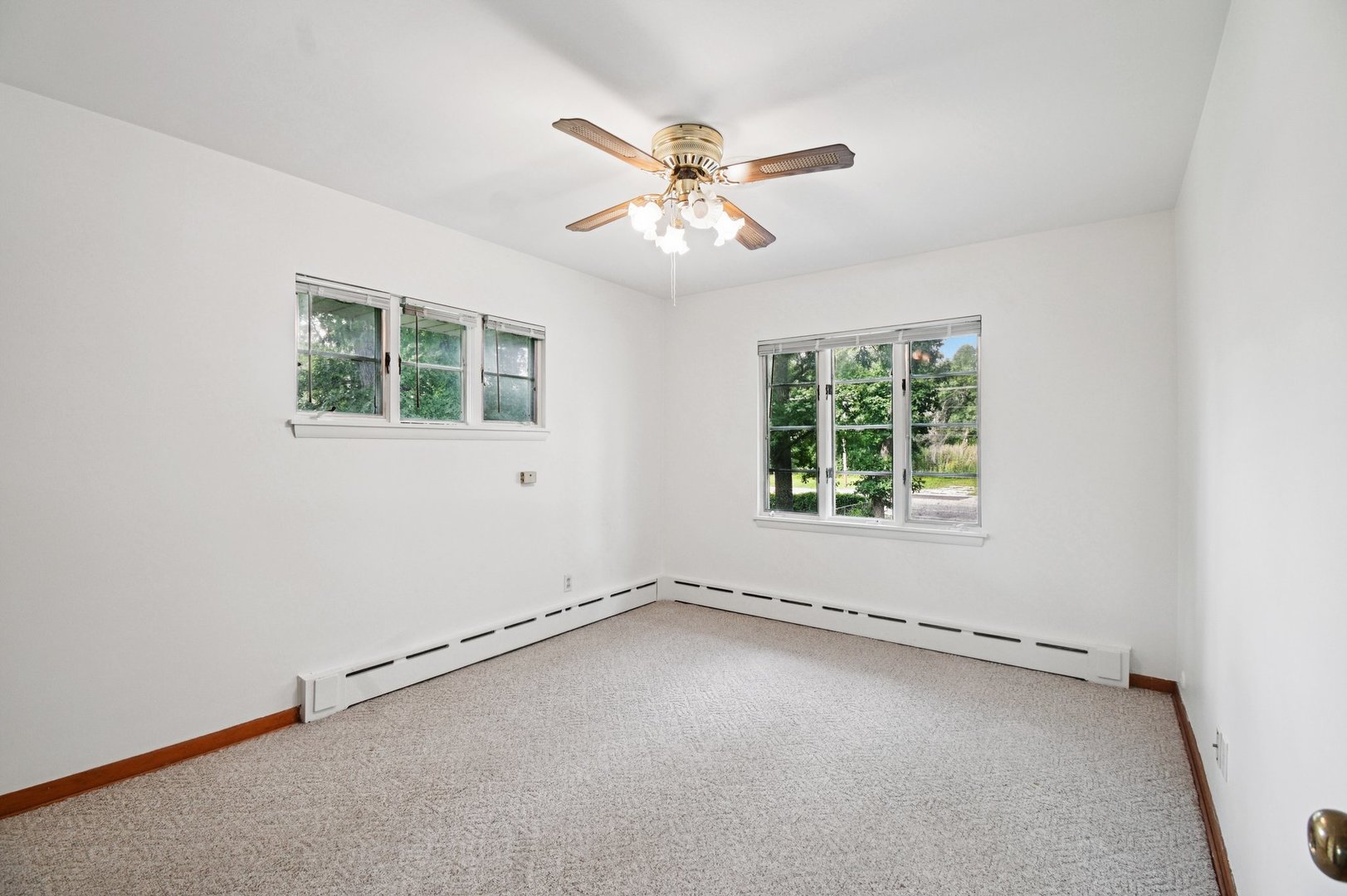 38683 N Lewis Avenue, Beach Park, IL 60099