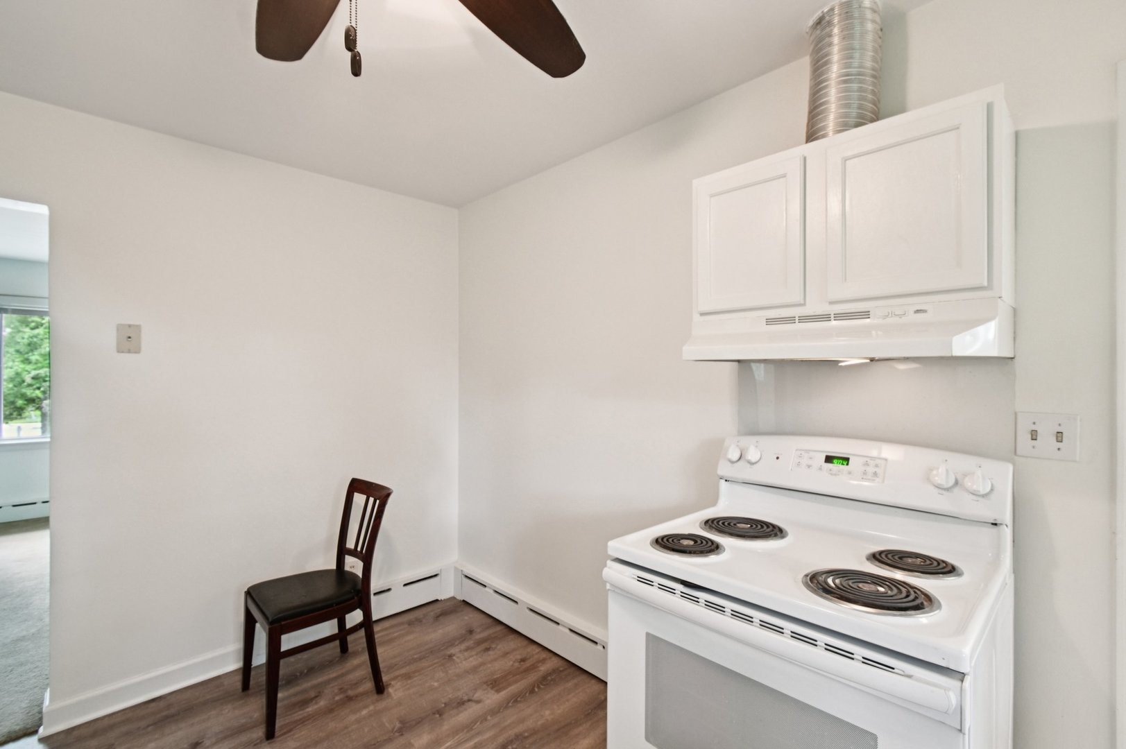 38683 N Lewis Avenue, Beach Park, IL 60099