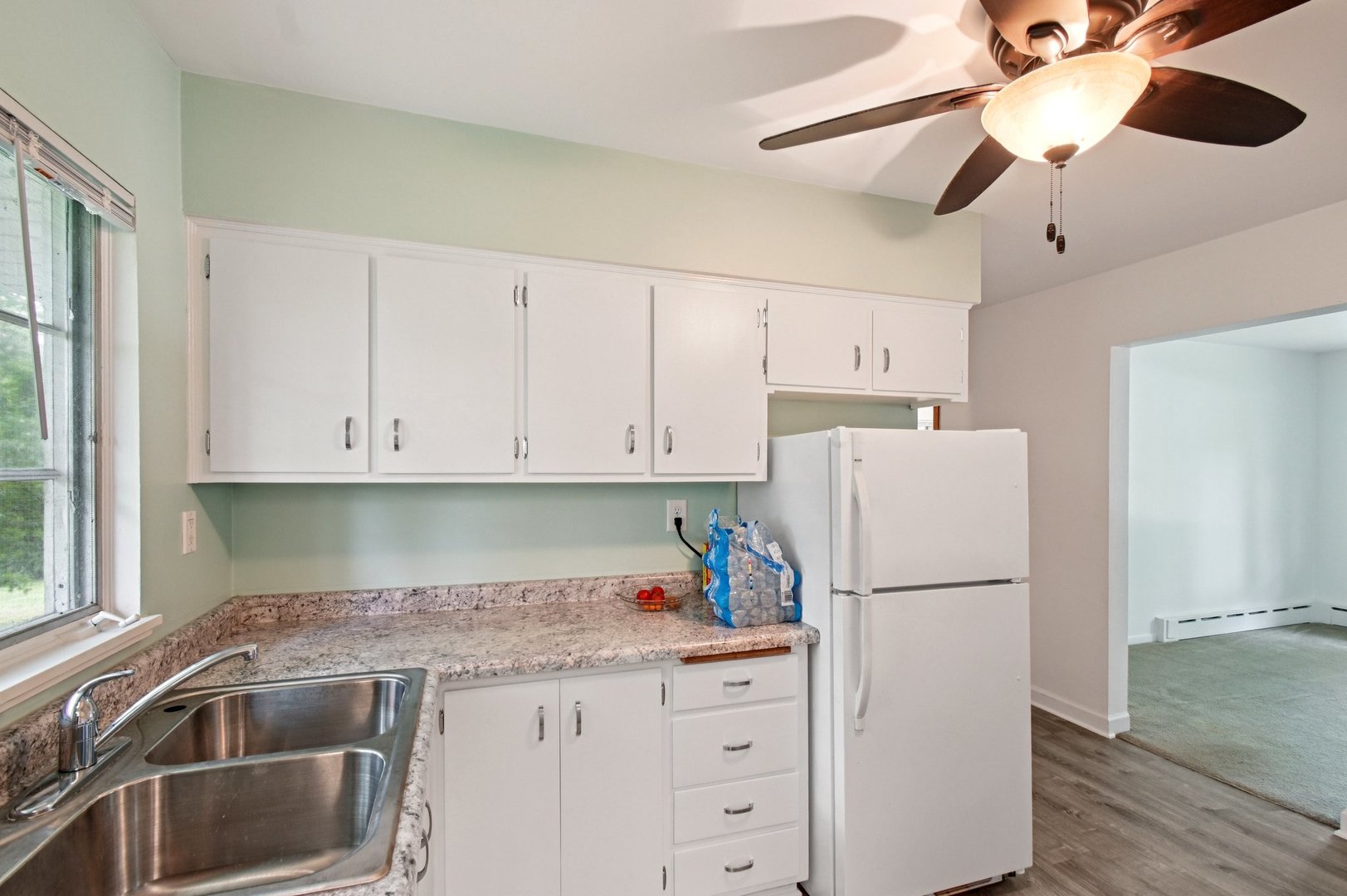 38683 N Lewis Avenue, Beach Park, IL 60099