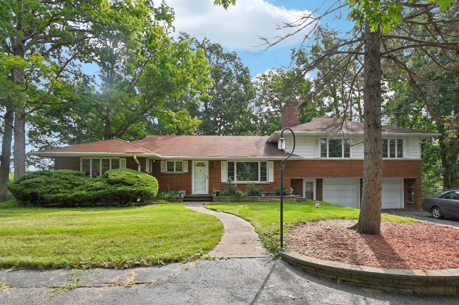 38683 N Lewis Avenue, Beach Park, IL 60099