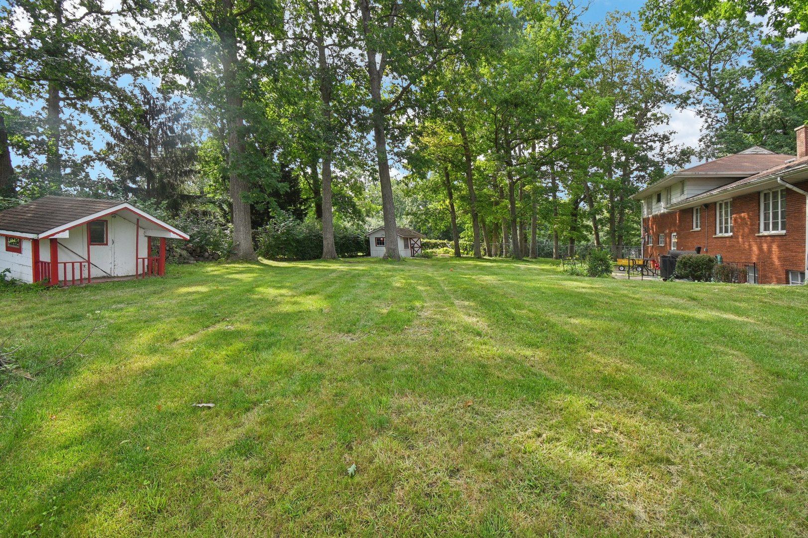 38683 N Lewis Avenue, Beach Park, IL 60099