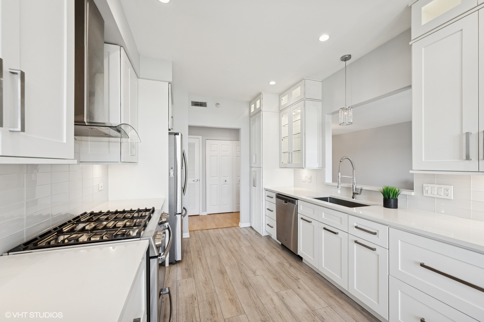 11 S Wille Street #709, Mount Prospect, IL 60056