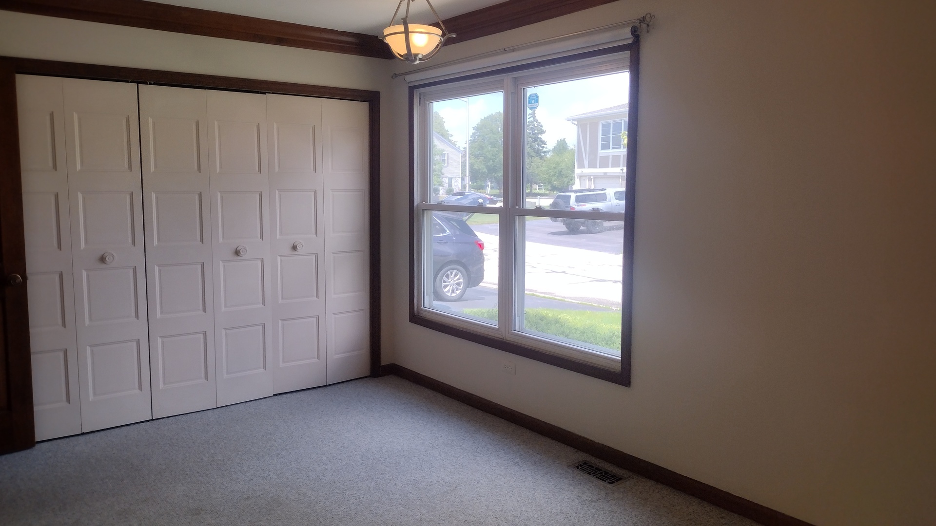 1114 Hampton Harbor #1114, Schaumburg, IL 60193