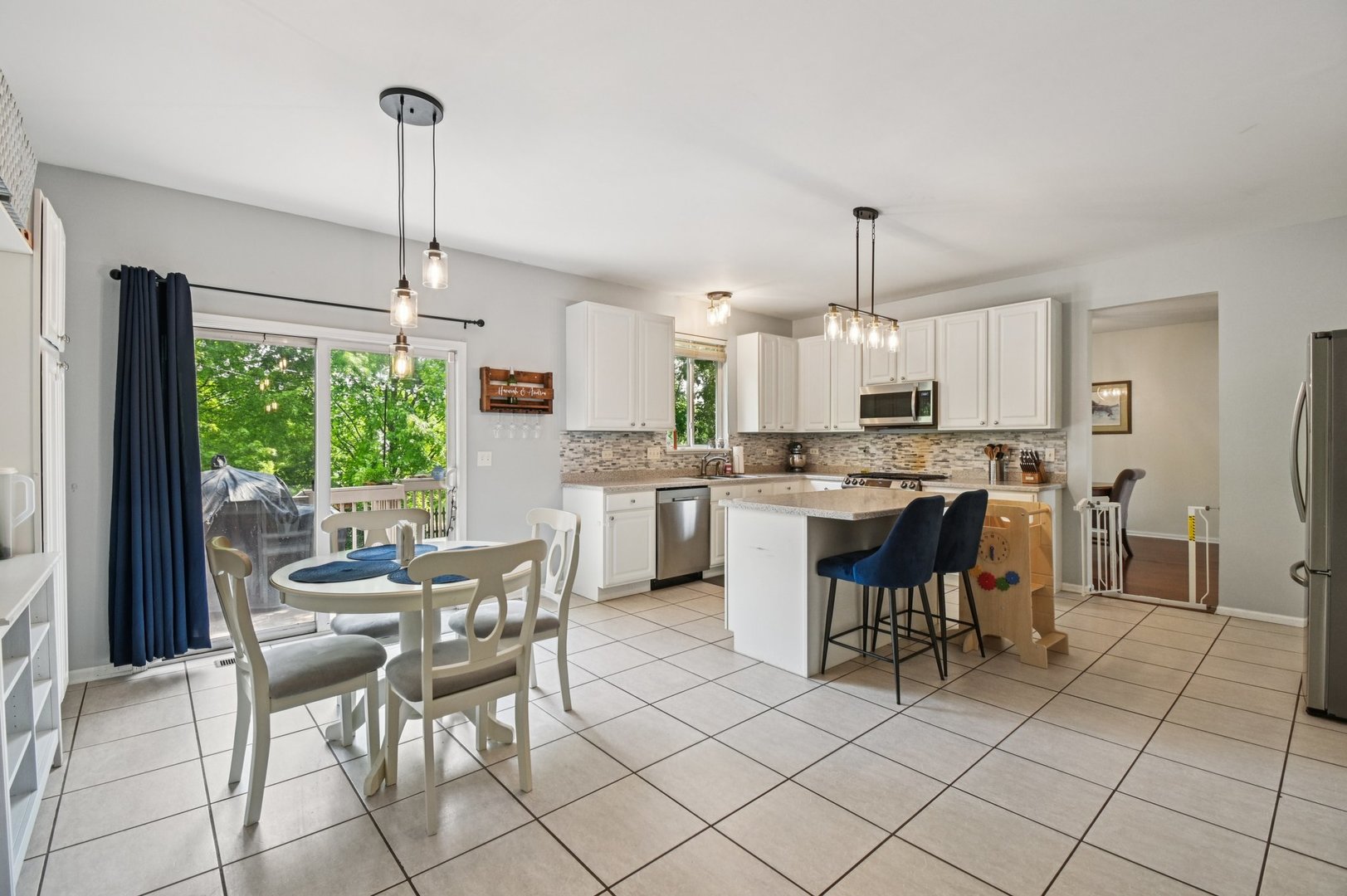 914 Eaton Court, Lake Villa, IL 60046