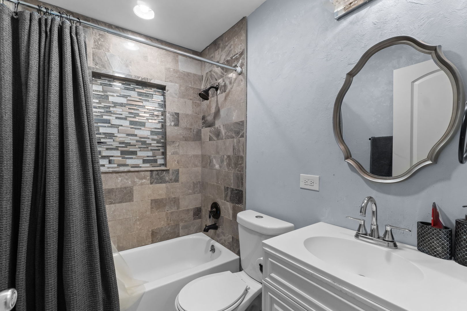 21203 S 93rd Avenue, Frankfort, IL 60423