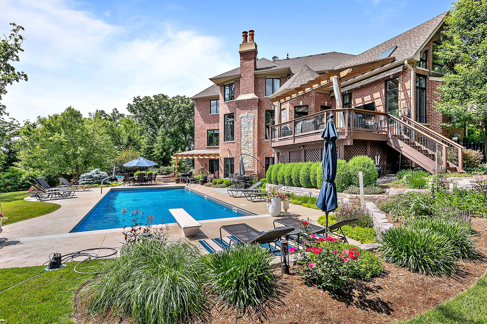 6N593 Denker Road, St. Charles, IL 60175