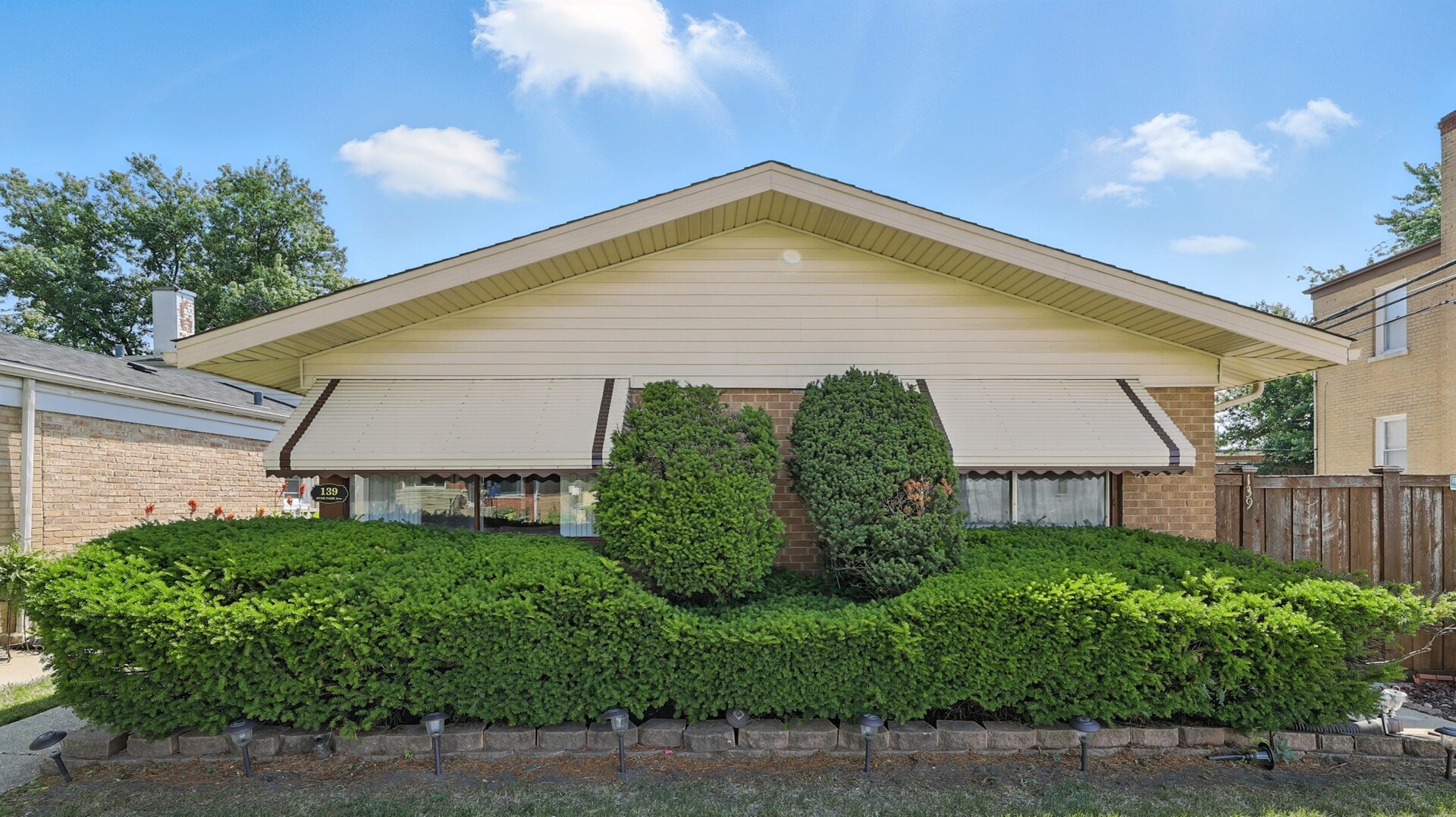 139 Hyde Park Avenue, Bellwood, IL 60104