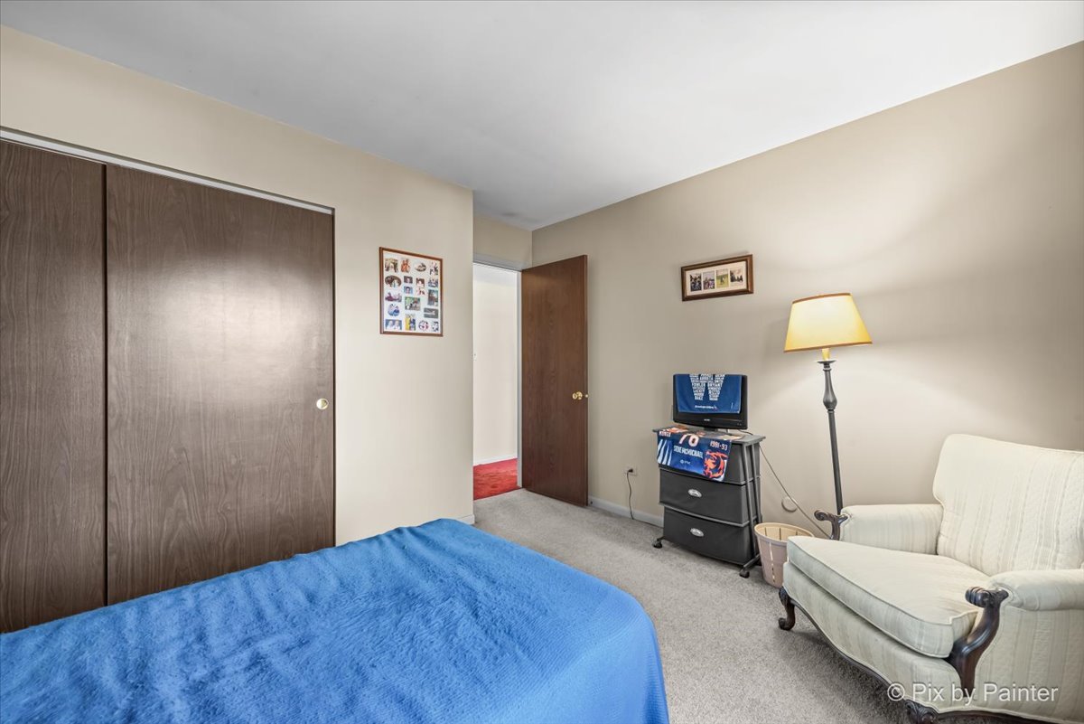 442 Kings Way, Mundelein, IL 60060