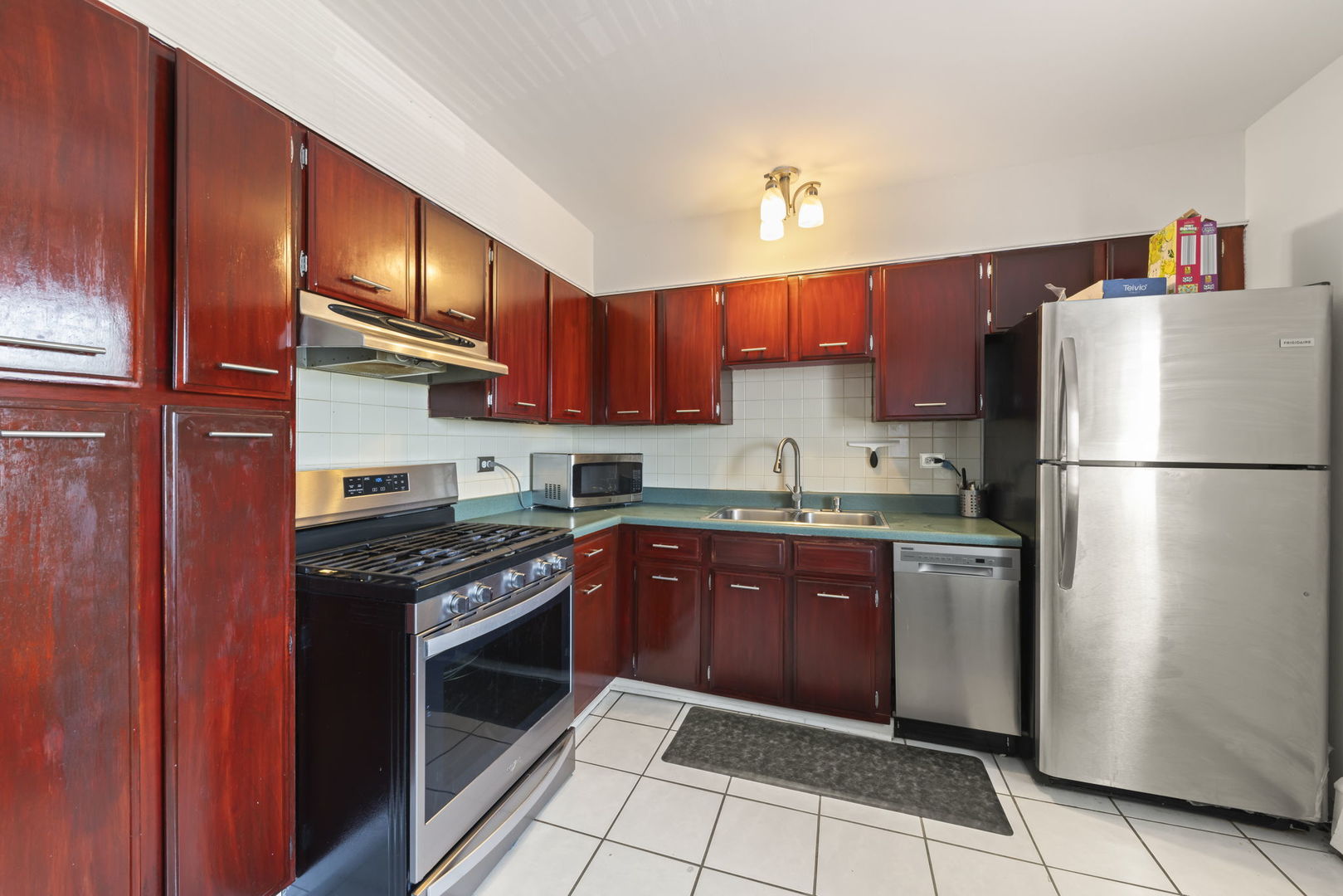 1311 S Finley Road #411, Lombard, IL 60148