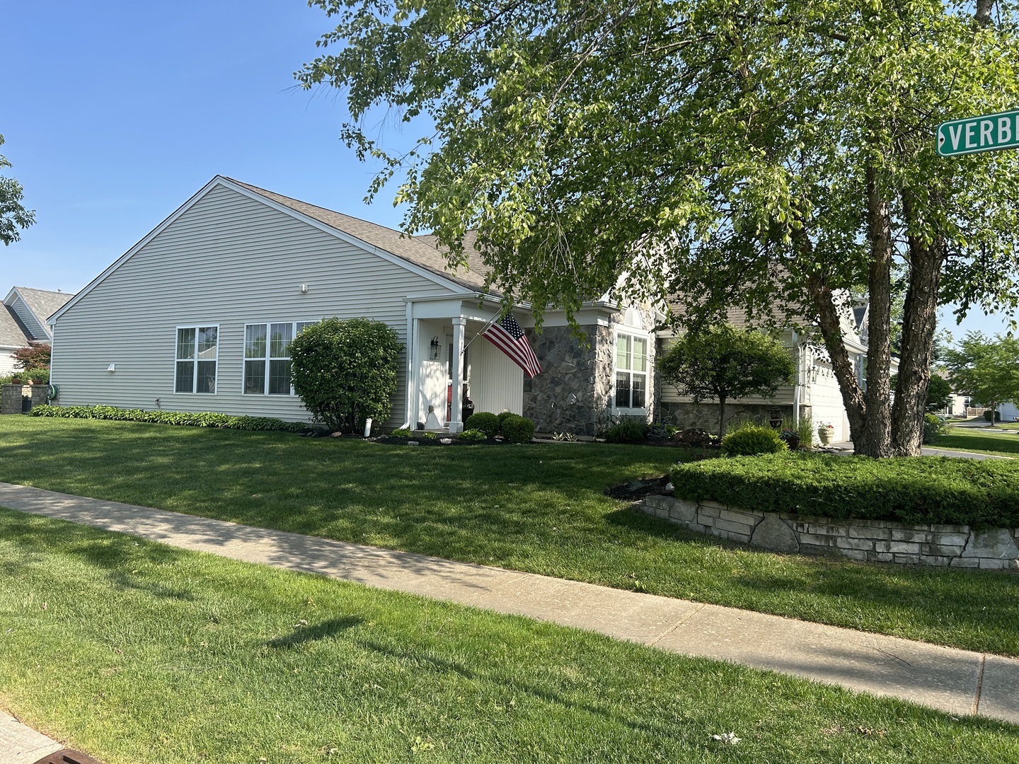 11642 Sunderlin Drive, Huntley, IL 60142