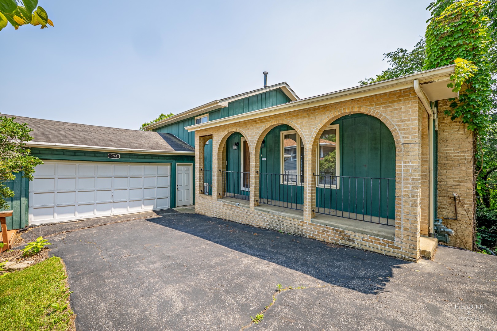 294 Apache Trail, Lake In The Hills, IL 60156