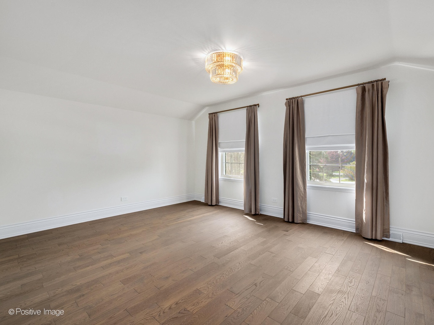 8 Wyndham Court, Oak Brook, IL 60523