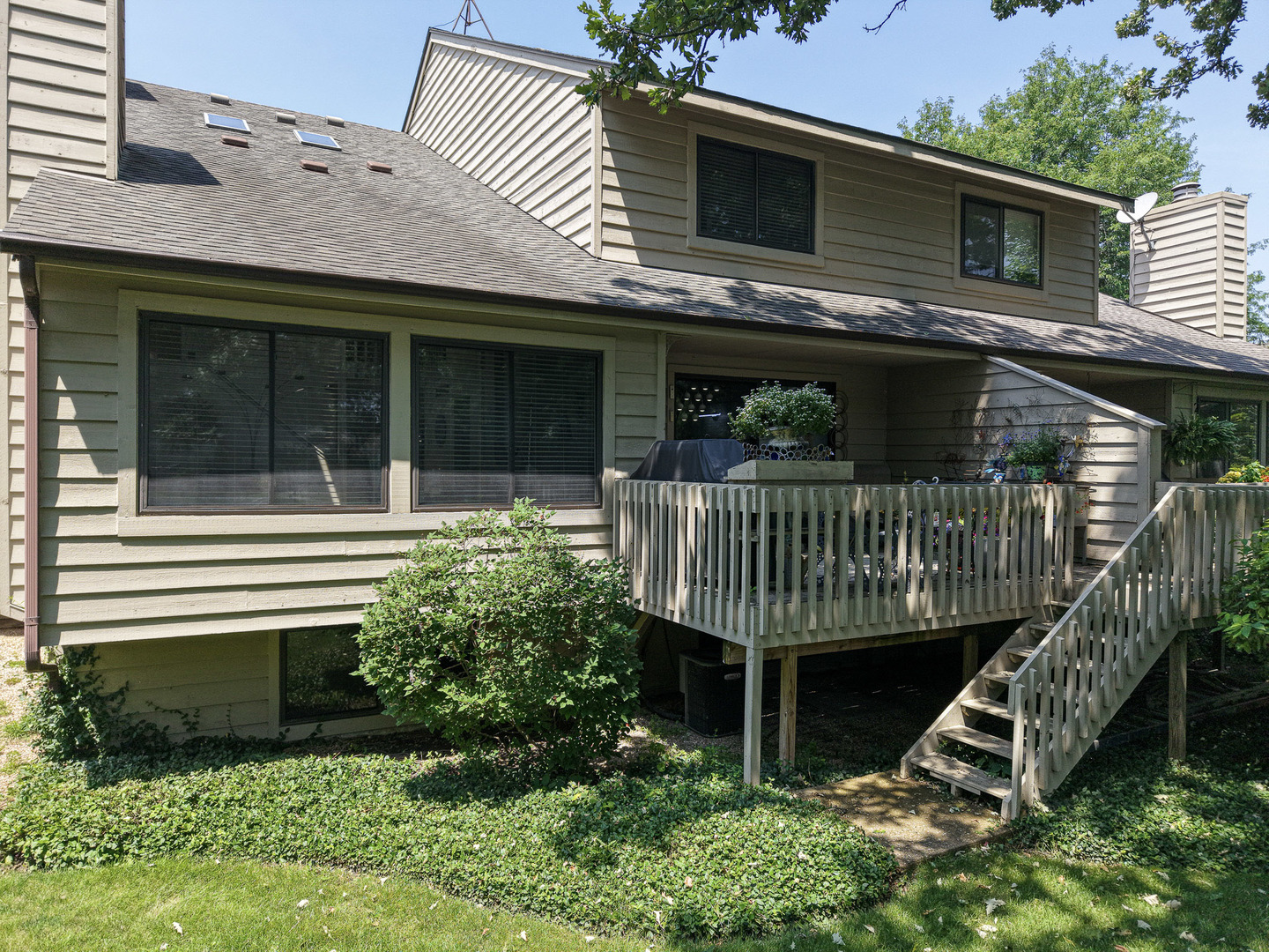 1541 Kirkwood Drive, Geneva, IL 60134