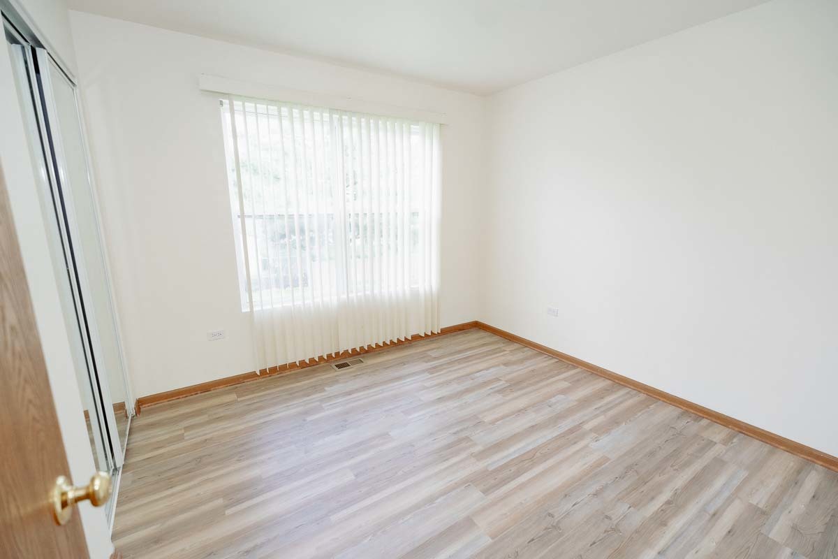 162 Steamboat Lane, Bolingbrook, IL 60490