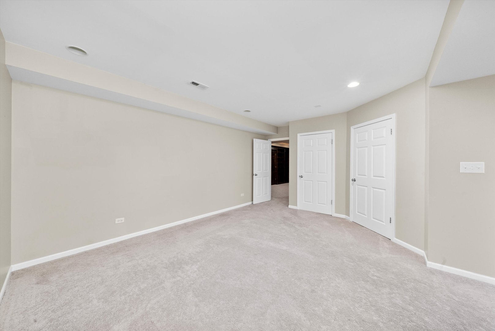 10137 S 86th Court, Palos Hills, IL 60465