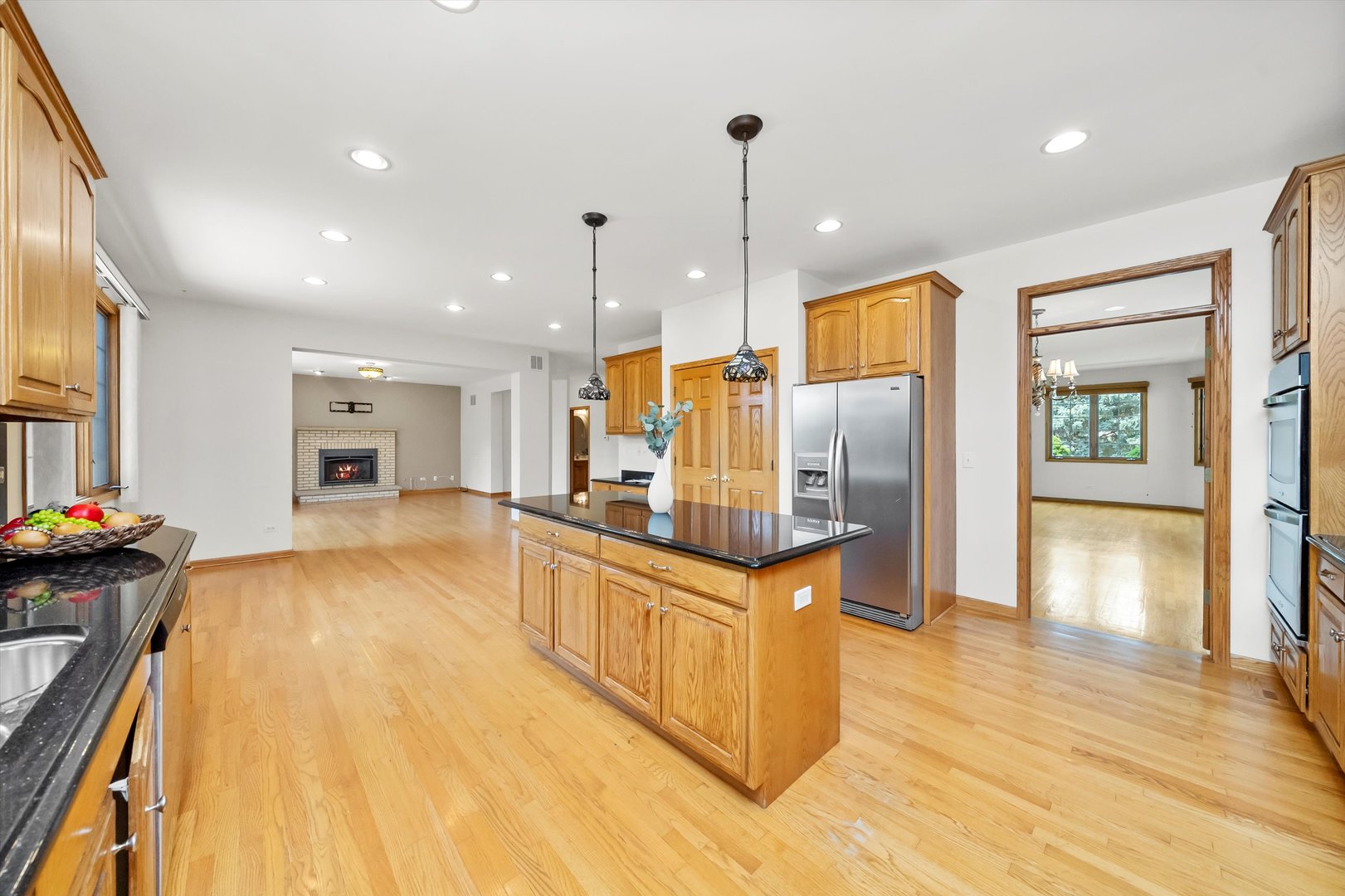 10137 S 86th Court, Palos Hills, IL 60465