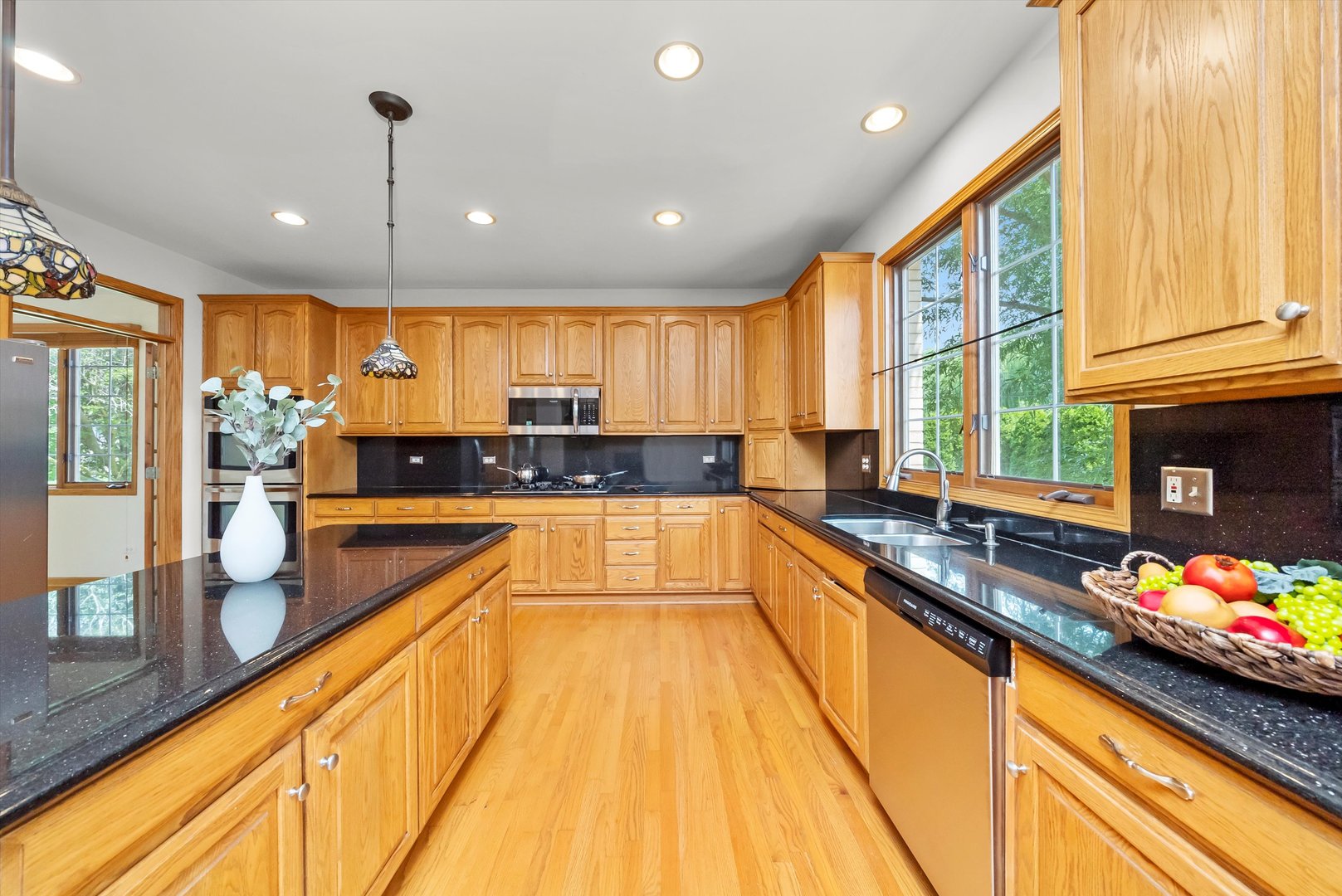 10137 S 86th Court, Palos Hills, IL 60465