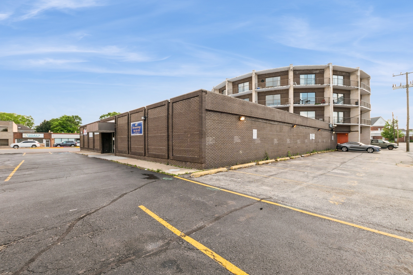 3900 W 95th Street #9, Evergreen Park, IL 60805