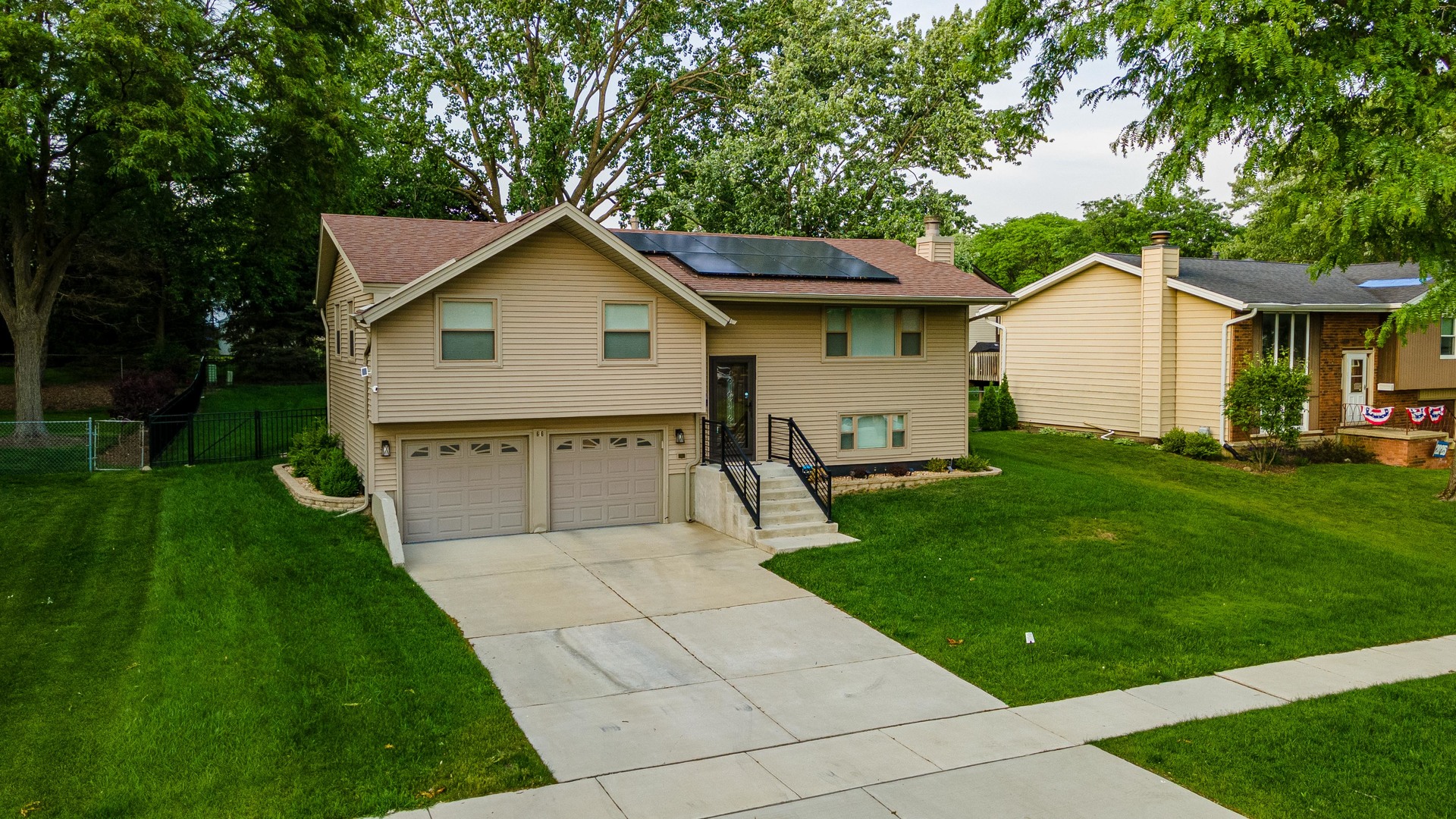 616 Boxwood Drive, Schaumburg, IL 60193