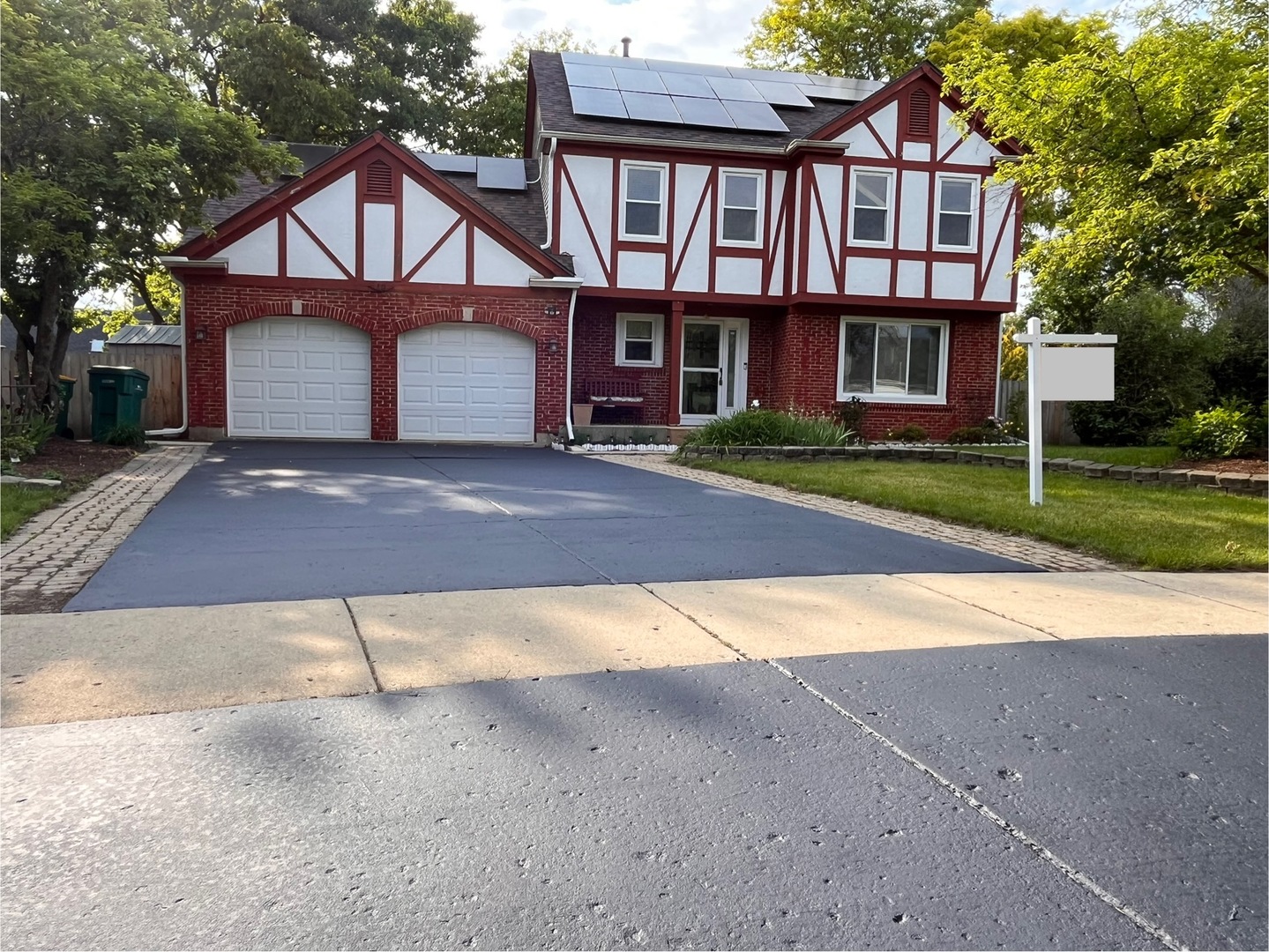 10 Chestnut Court, Buffalo Grove, IL 60089