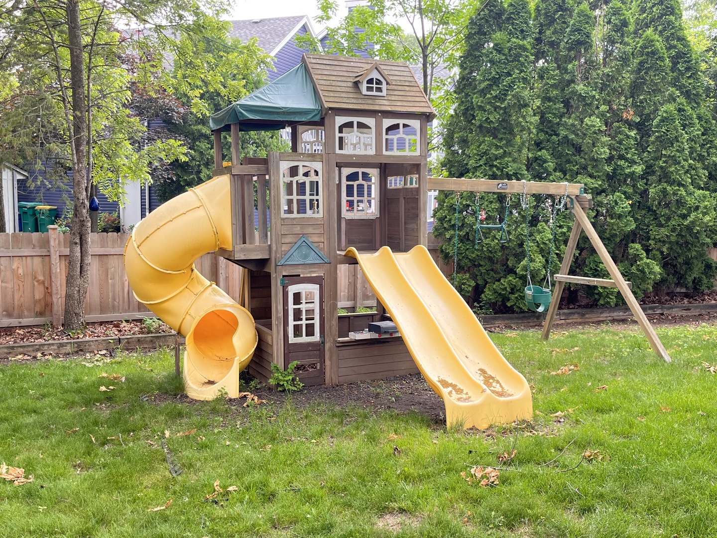 10 Chestnut Court, Buffalo Grove, IL 60089
