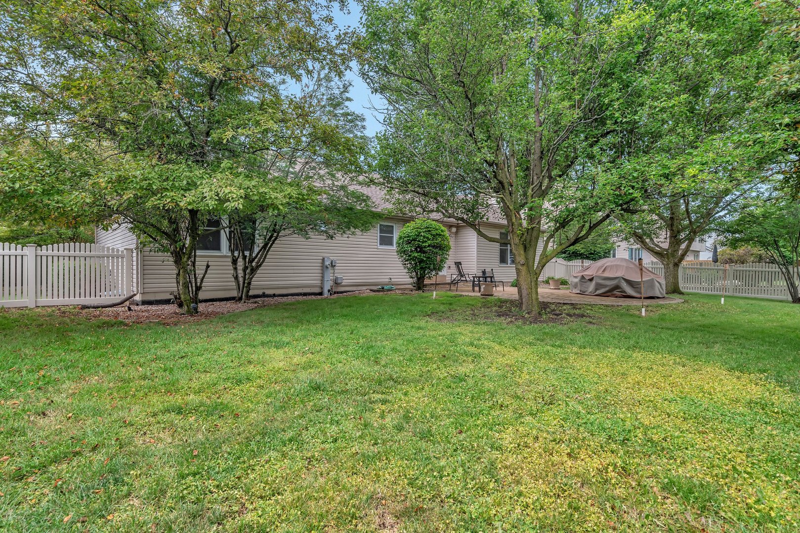 1214 COUNTRY Drive, Shorewood, IL 60404