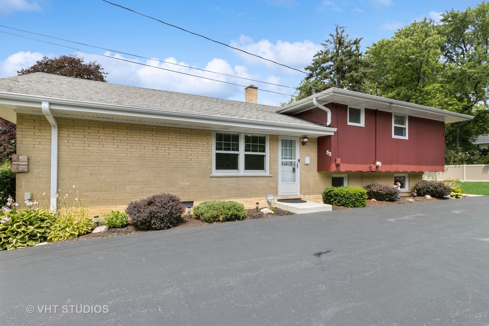 53 N Main Street, Glen Ellyn, IL 60137