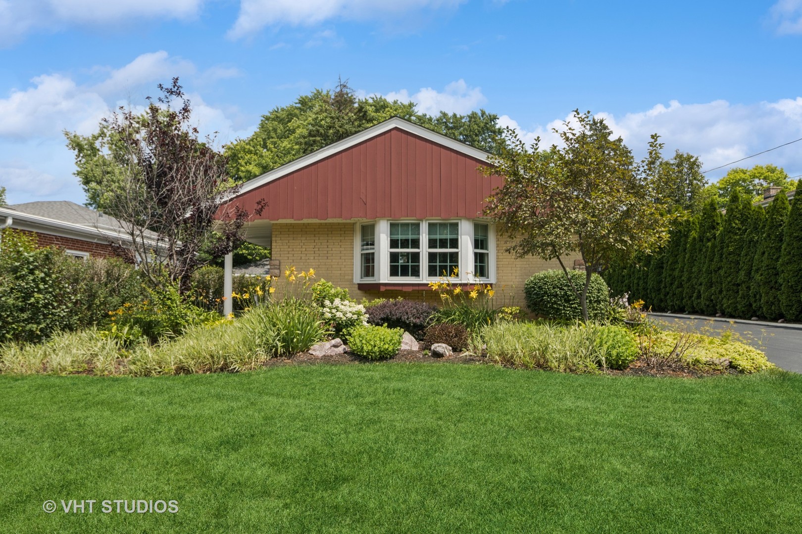 53 N Main Street, Glen Ellyn, IL 60137