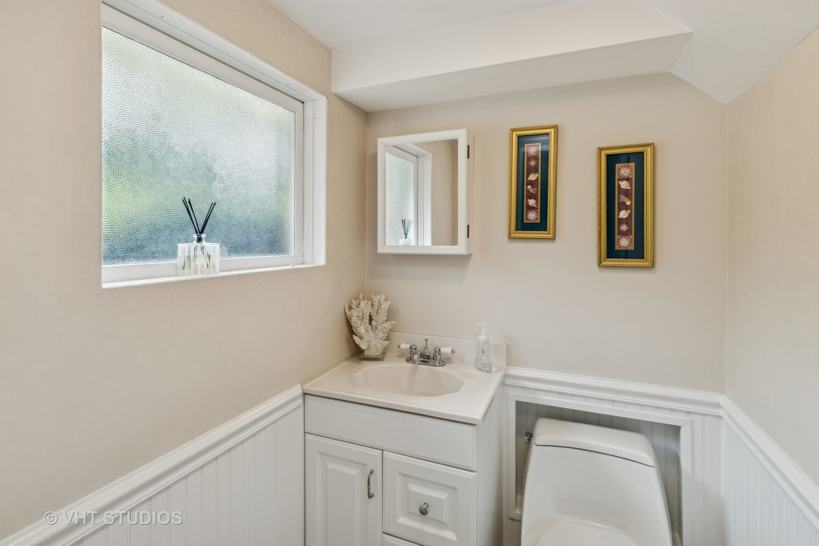 53 N Main Street, Glen Ellyn, IL 60137