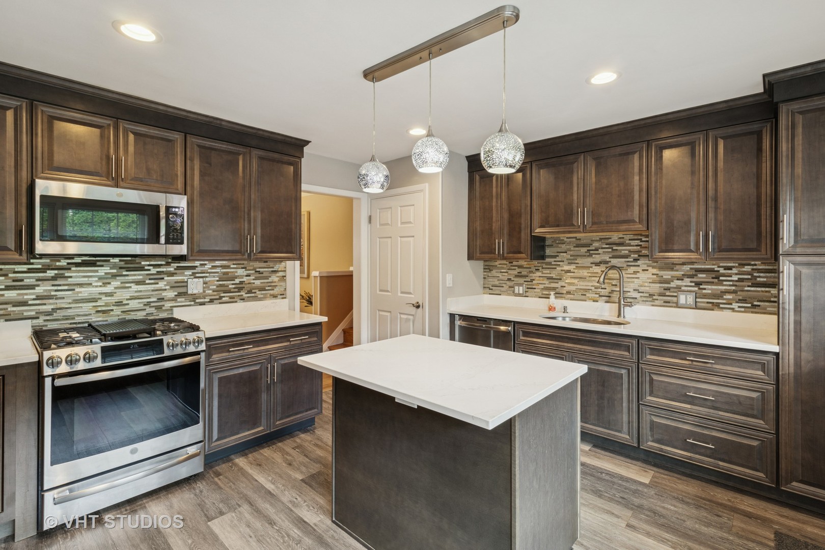 53 N Main Street, Glen Ellyn, IL 60137