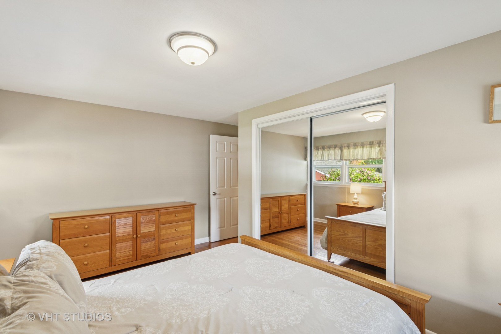 53 N Main Street, Glen Ellyn, IL 60137