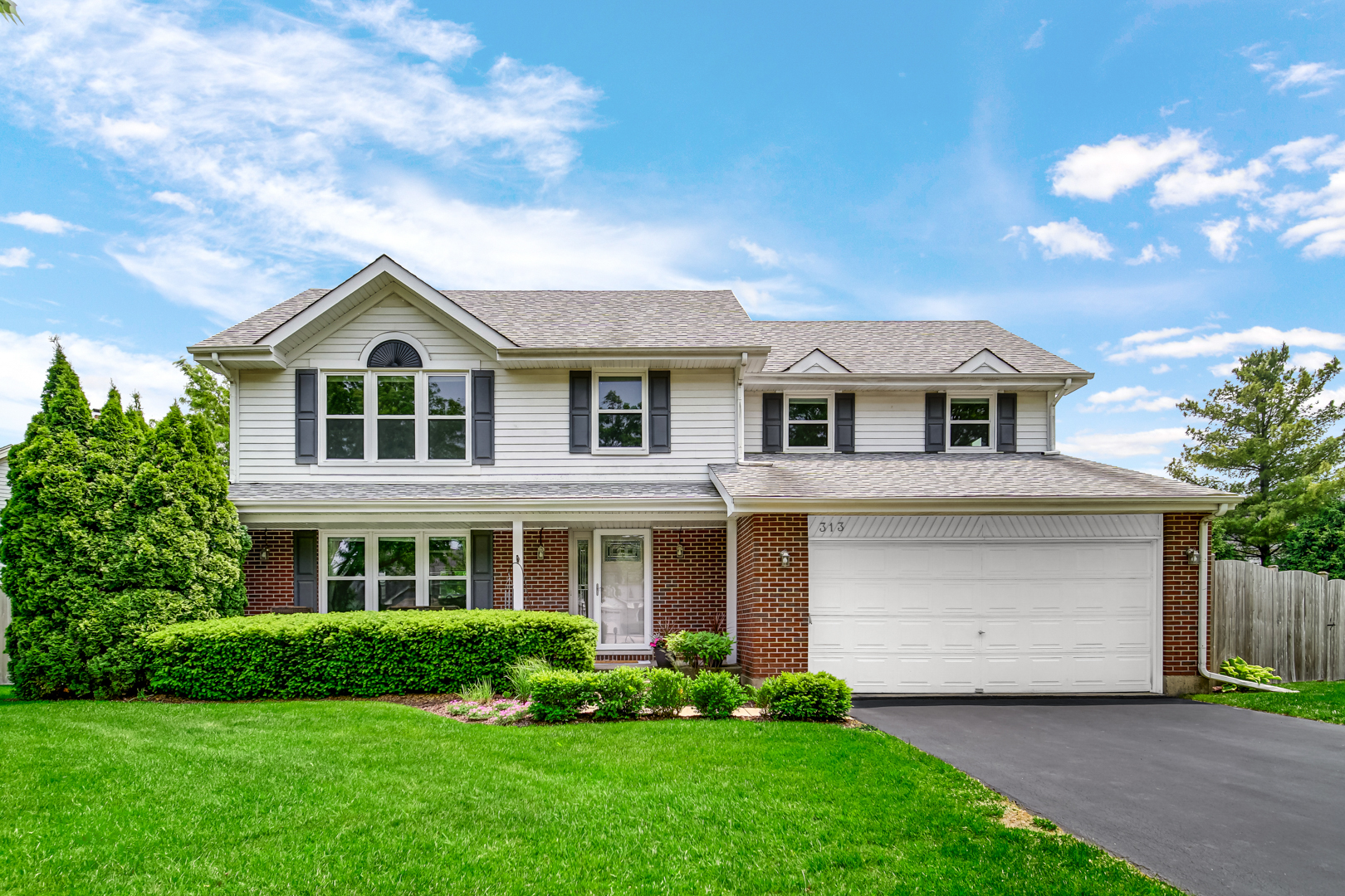 313 Sutcliffe Circle, Vernon Hills, IL 60061