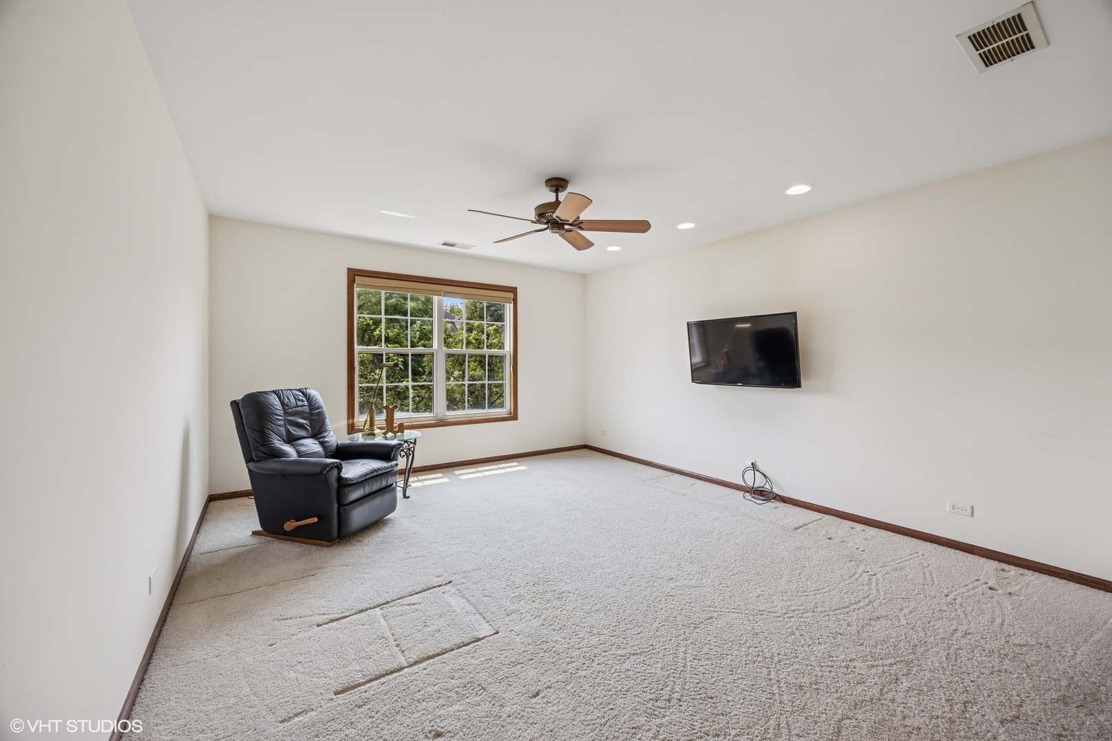 1012 Hickory Drive, Western Springs, IL 60558