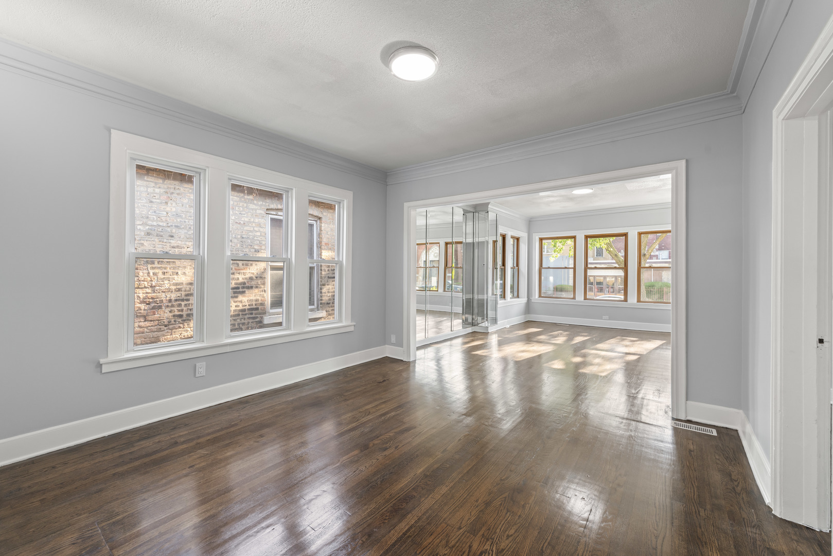 6411 S Washtenaw Avenue, Chicago, IL 60629
