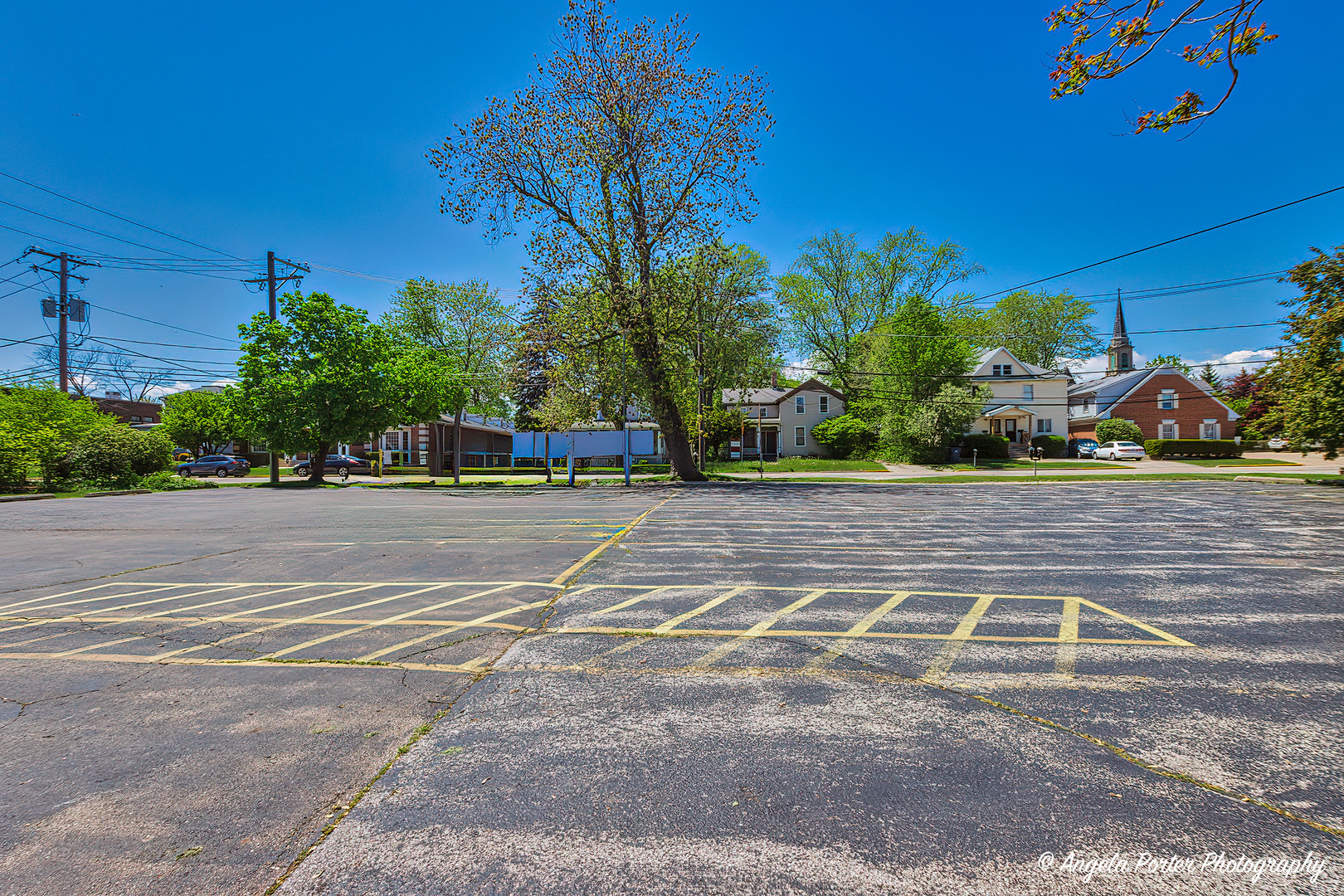 222 N County Street, Waukegan, IL 60085