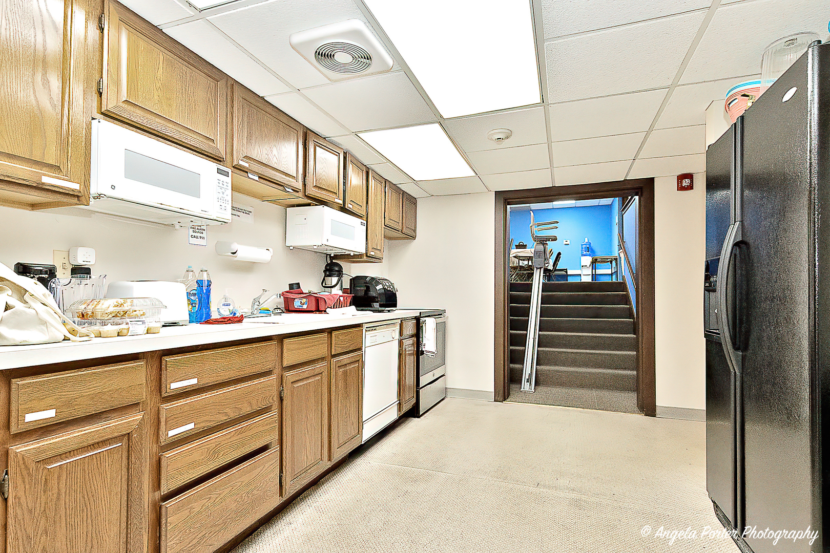 222 N County Street, Waukegan, IL 60085
