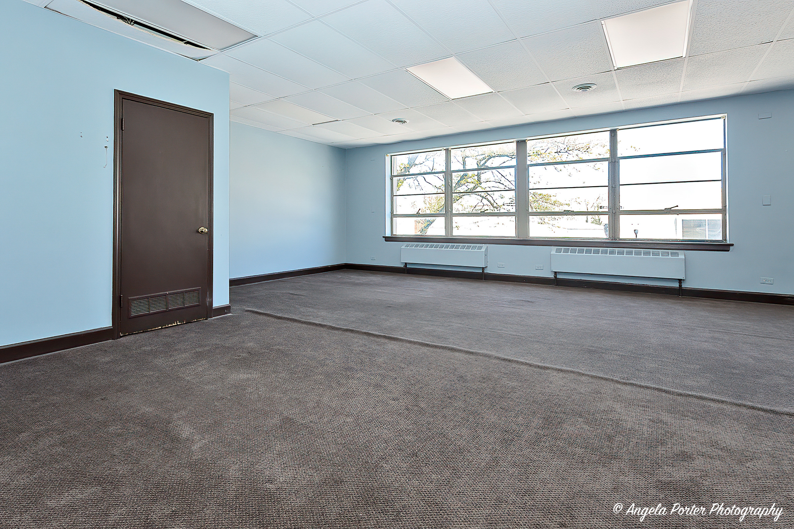 228 N GENESEE Street, Waukegan, IL 60085