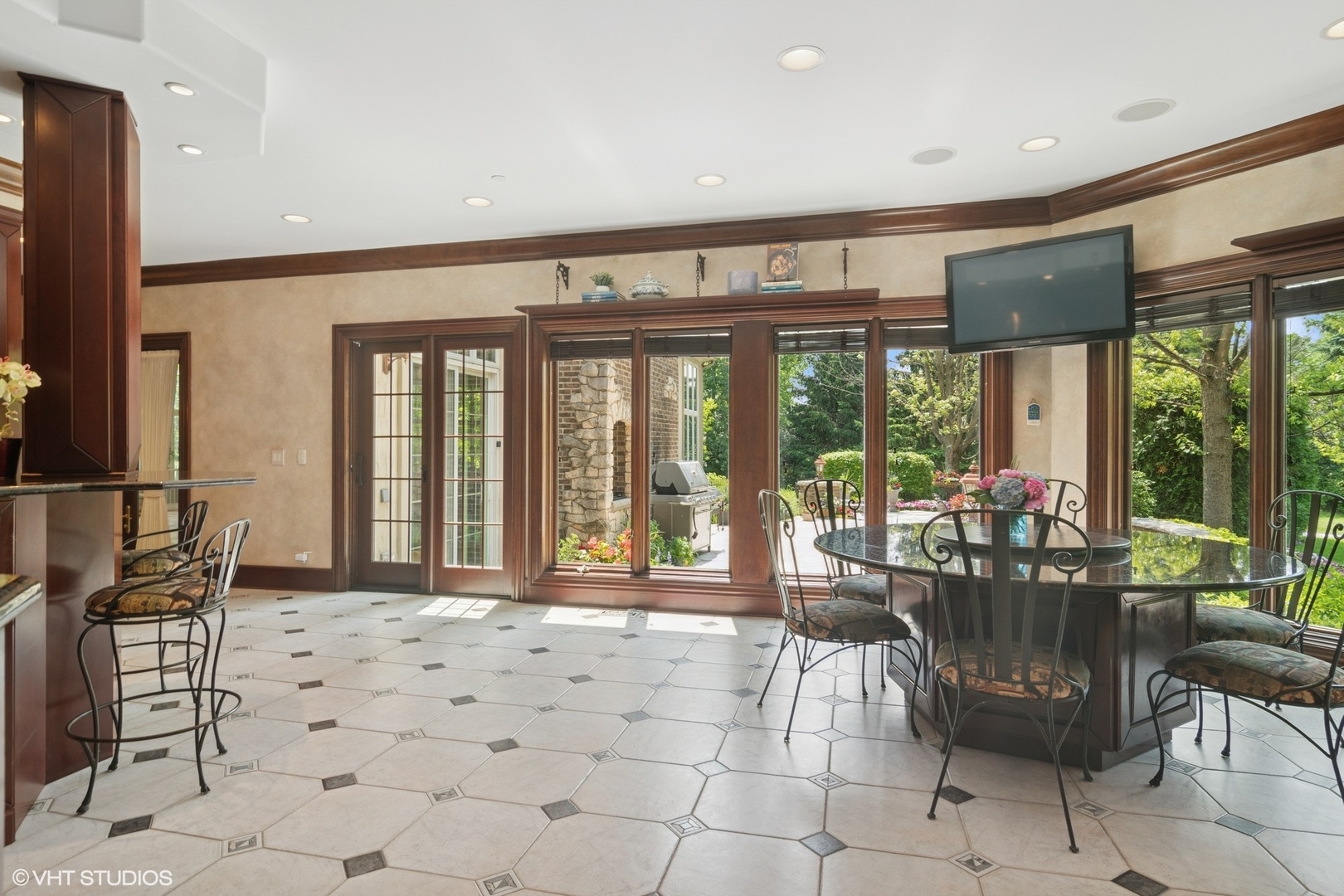 5688 Rosos Parkway, Long Grove, IL 60047