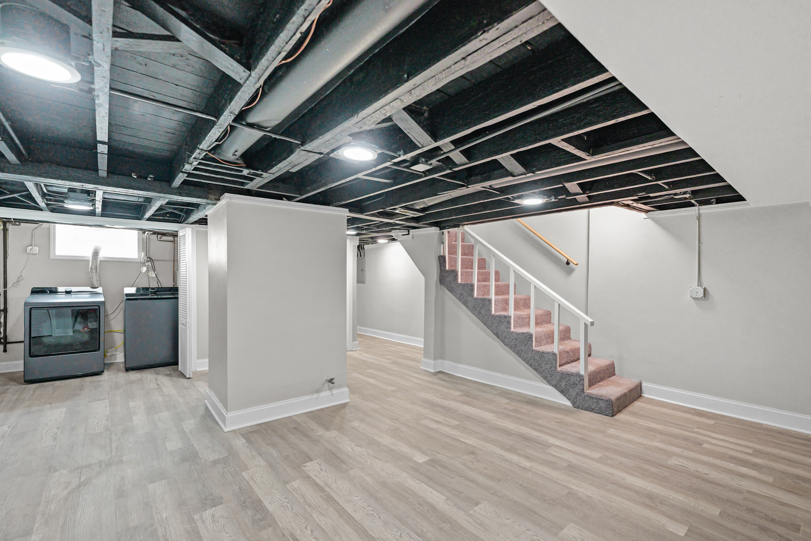 8730 S Wabash Avenue, Chicago, IL 60619