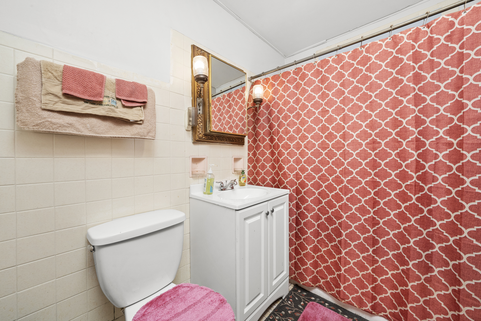 6024 W Addison Street, Chicago, IL 60634