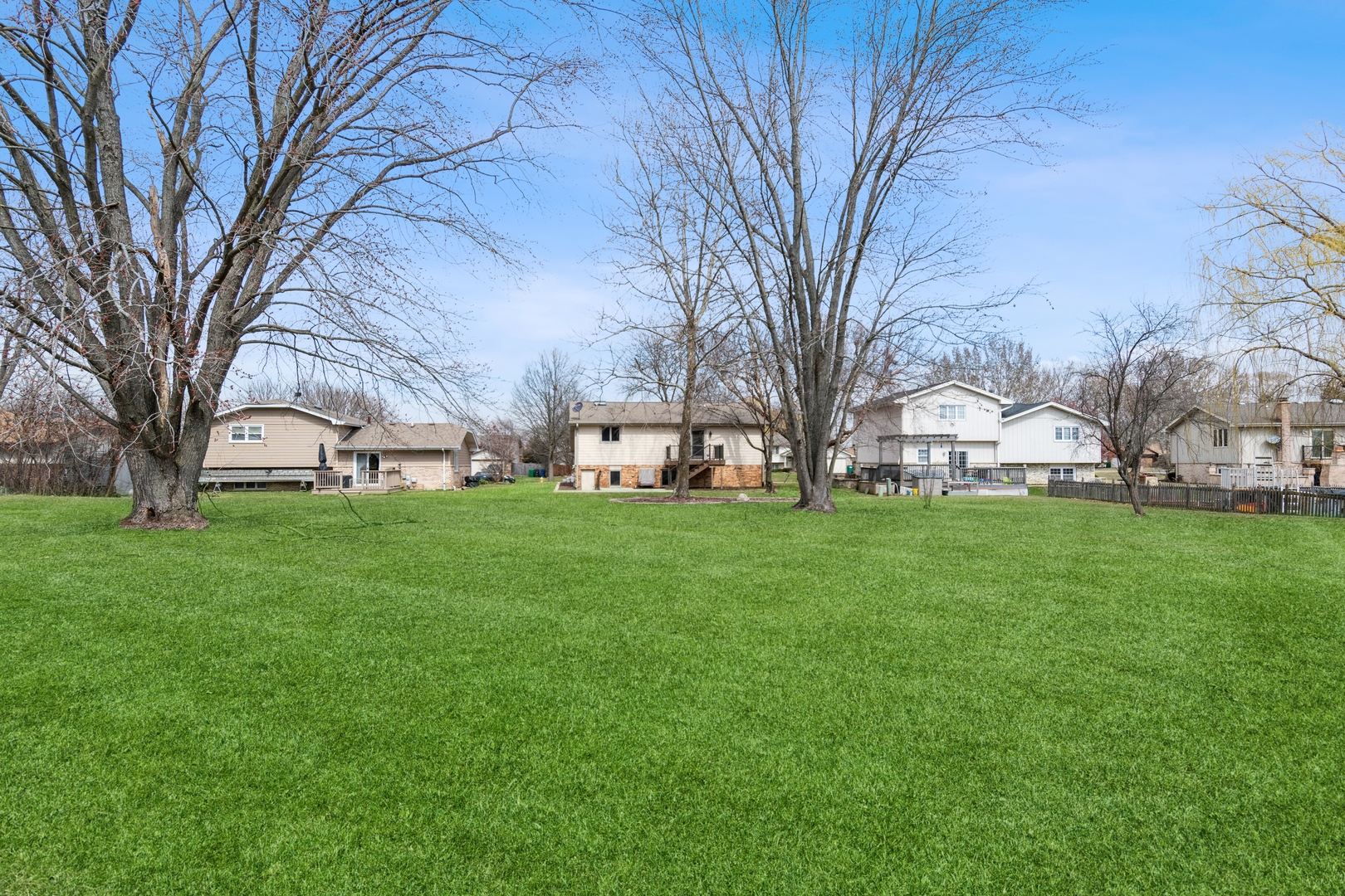 13707 W Carefree Drive, Homer Glen, IL 60491