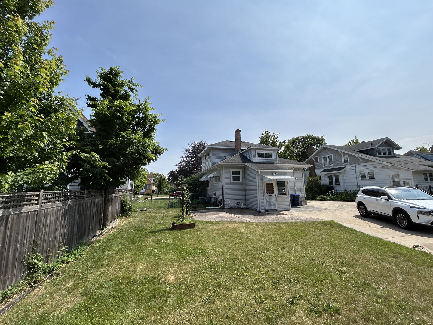 1486 Van Buren Avenue, Des Plaines, IL 60018