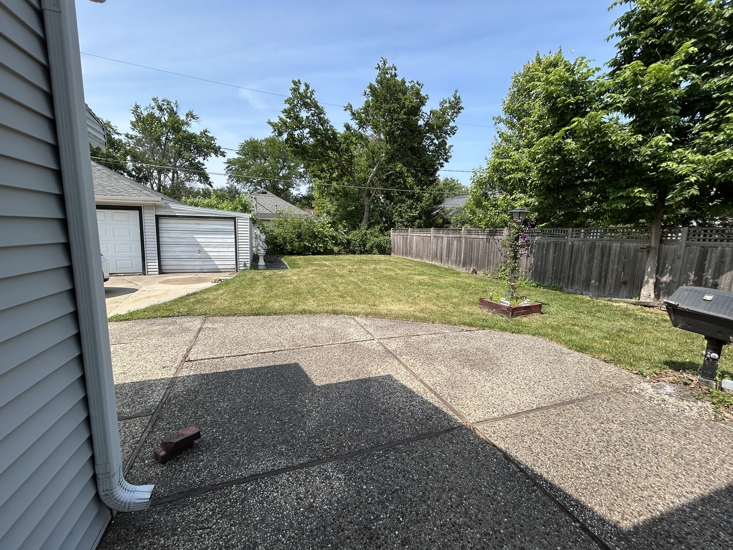 1486 Van Buren Avenue, Des Plaines, IL 60018