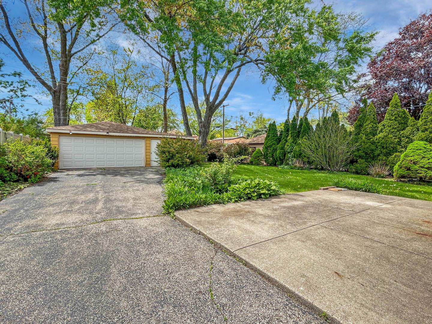 1048 Marshall Drive, Des Plaines, IL 60016