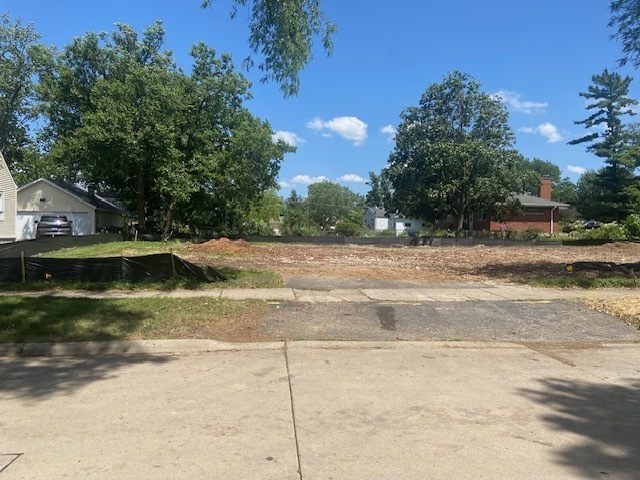 451 S Garfield Terrace, Lombard, IL 60148