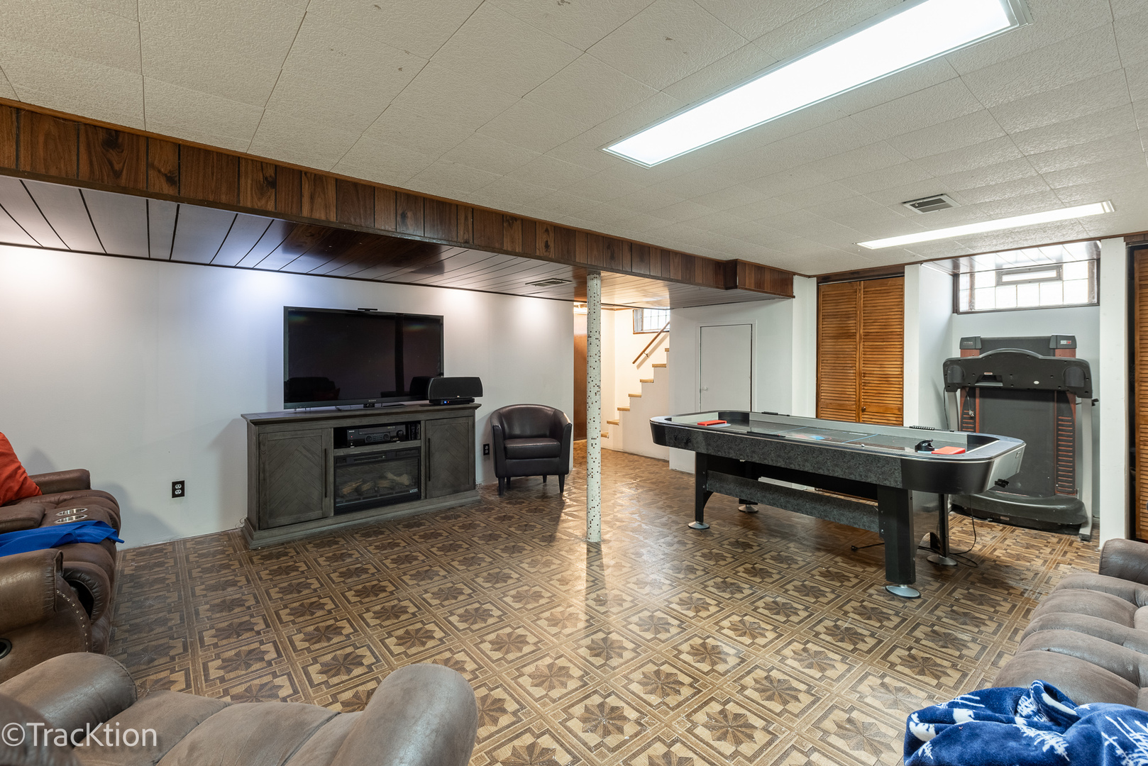 2109 Mandel Avenue, Westchester, IL 60154