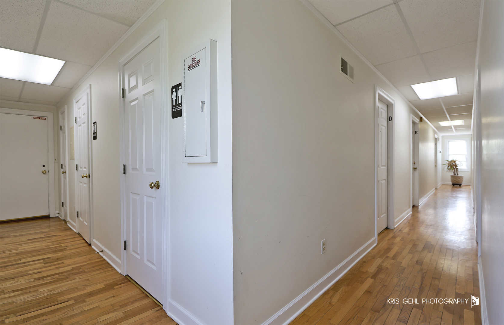426 S Milwaukee Avenue, Libertyville, IL 60048