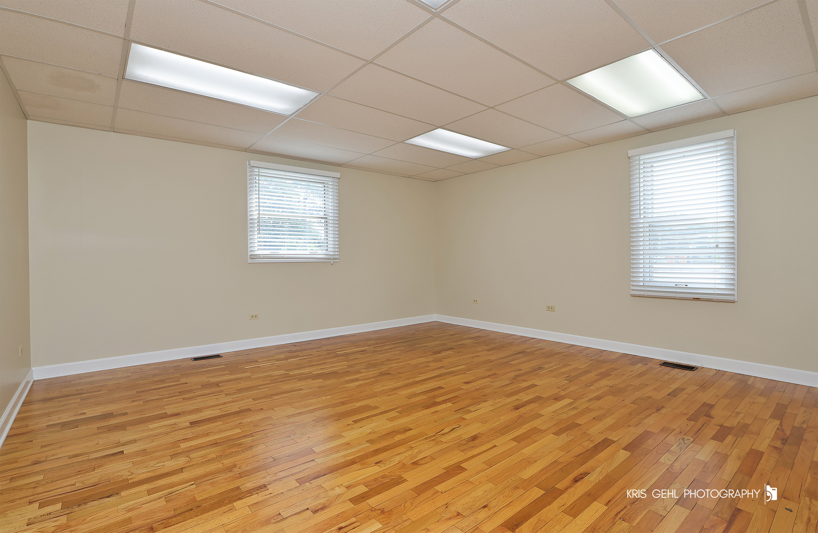 426 S Milwaukee Avenue, Libertyville, IL 60048